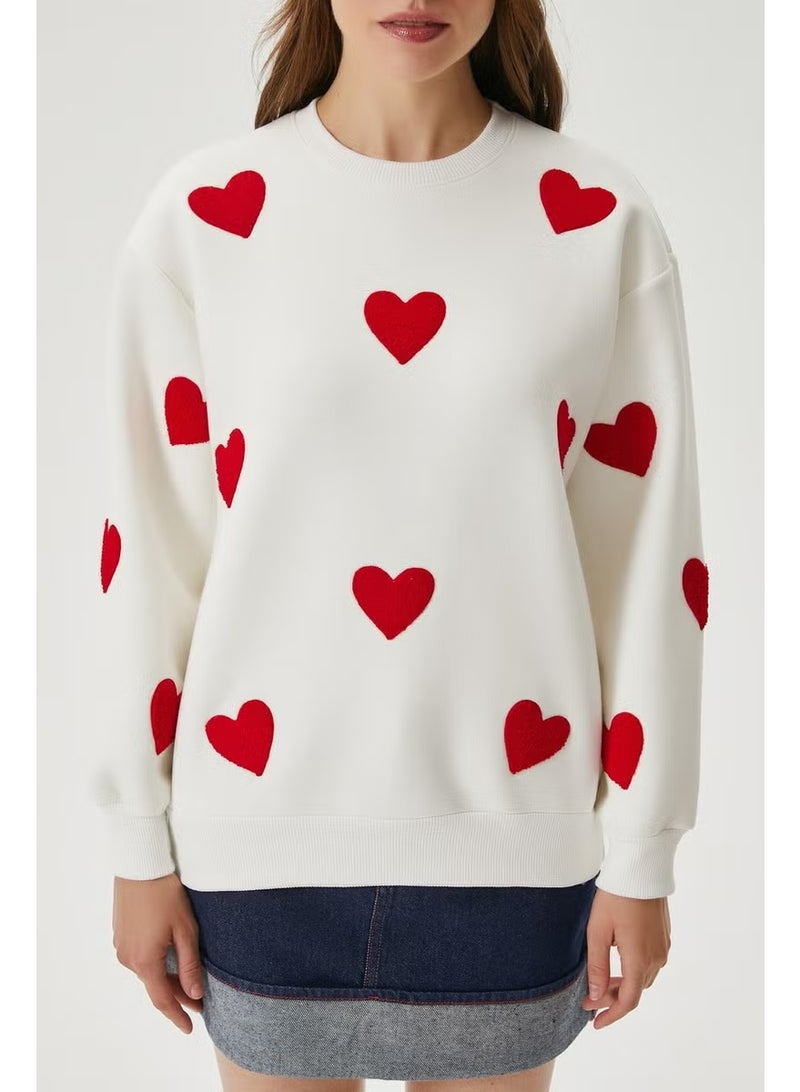 Ritnice Women's Love Heart Embroidered Ecru Red Sweatshirt - Image 3